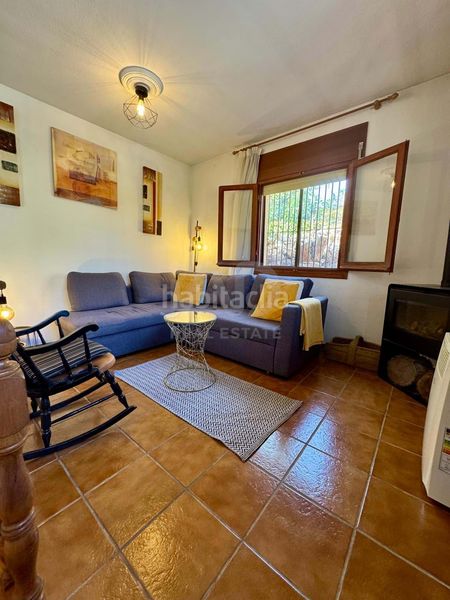 Foto 28ee37ac-81e4-4f15-b1a9-cb41b505831e. Casa amb calefacció aparcament piscina a Pueblo Español-Coveta Fumá Campello (el)