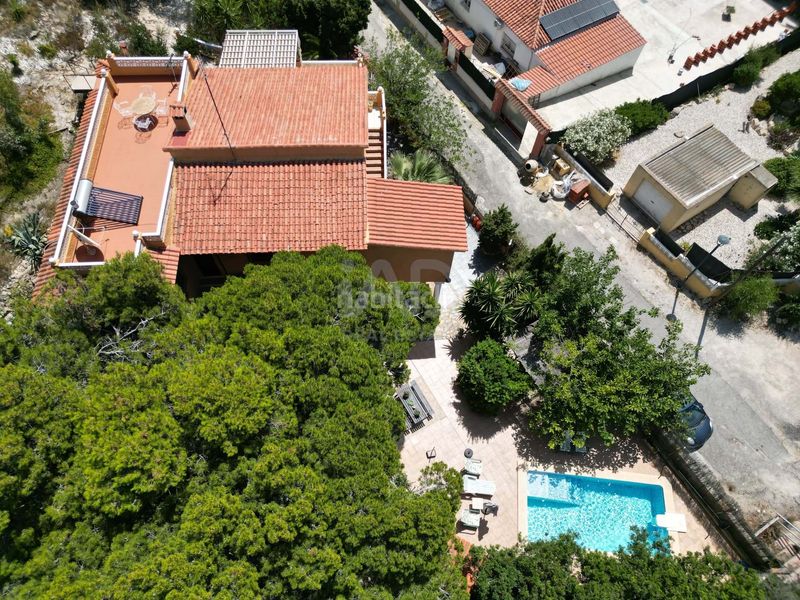 Foto 7f1ef2a7-7526-4e32-9448-0b6ec0c0cf1f. Casa amb calefacció aparcament piscina a Pueblo Español-Coveta Fumá Campello (el)