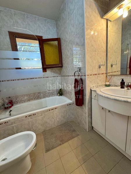 Foto f33c603c-9f00-4d44-abd8-16da68d86ac0. Casa amb calefacció aparcament piscina a Pueblo Español-Coveta Fumá Campello (el)