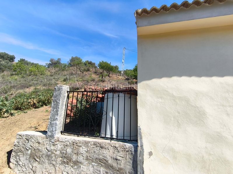 Foto f02ce775-f751-4b9e-8dea-a590f445dc50. Finca rústica en Colmenar