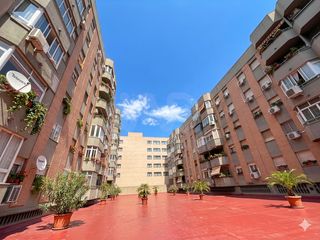 Piso en Parque Ayala - Jardín de la Abadía - Huelín