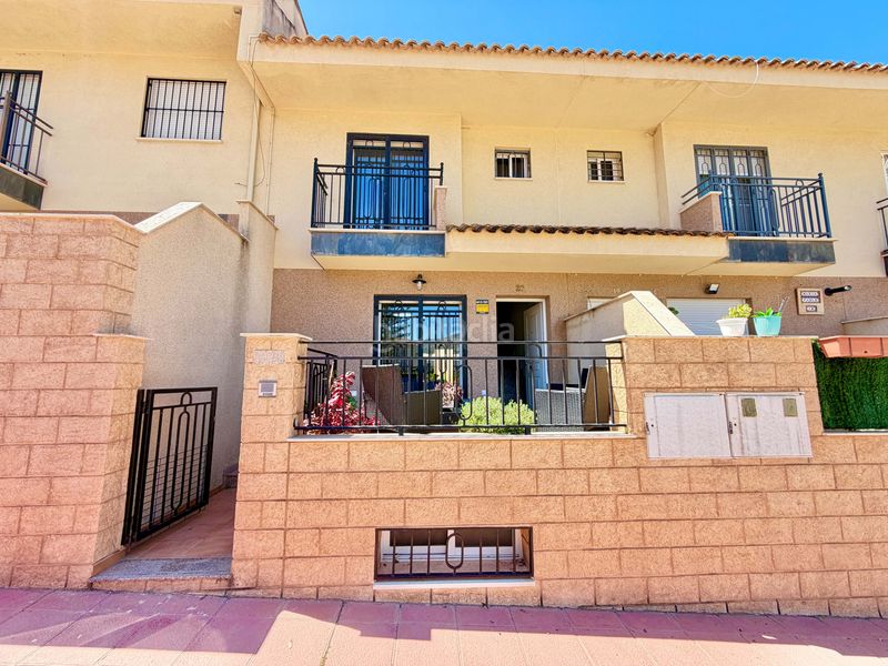 Foto 4cccd054-8589-410c-94c5-5fd636bc2374. Casa amb aparcament a Blanca