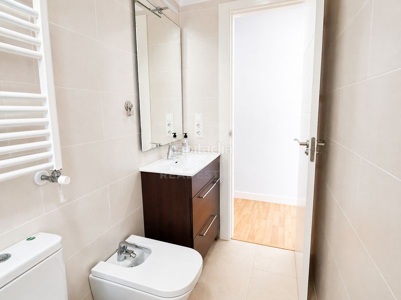 Foto 4a1d84ad-8c28-49a1-9cf5-aef5d1b9e20f. Pis amb calefacció a Numancia Madrid