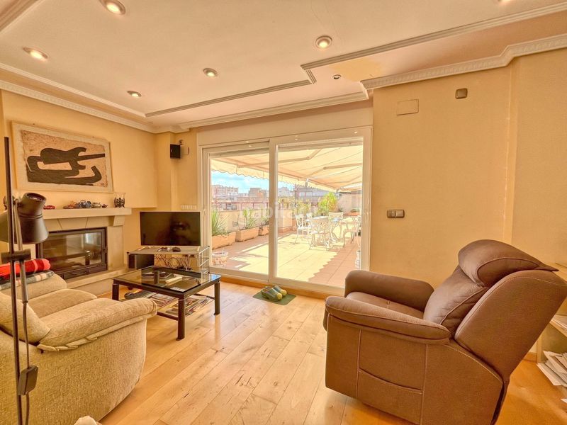 Foto b4edebb3-6d6d-4321-a4b4-a2a8a8c03c0b. Piso en Plaza Castelar - Mercado Central Elda