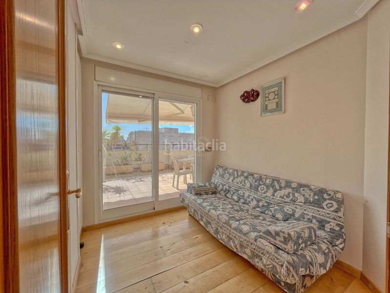 Foto bef9c2bc-d521-44c4-8be5-818af39017f7. Piso en Plaza Castelar - Mercado Central Elda