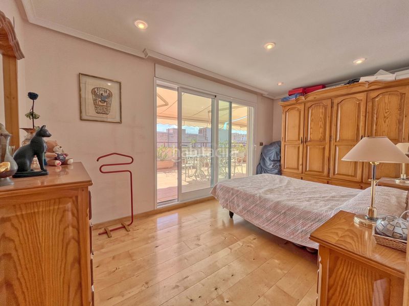 Foto c1696da2-8375-4356-8c00-c41a4a5c7b8b. Piso en Plaza Castelar - Mercado Central Elda