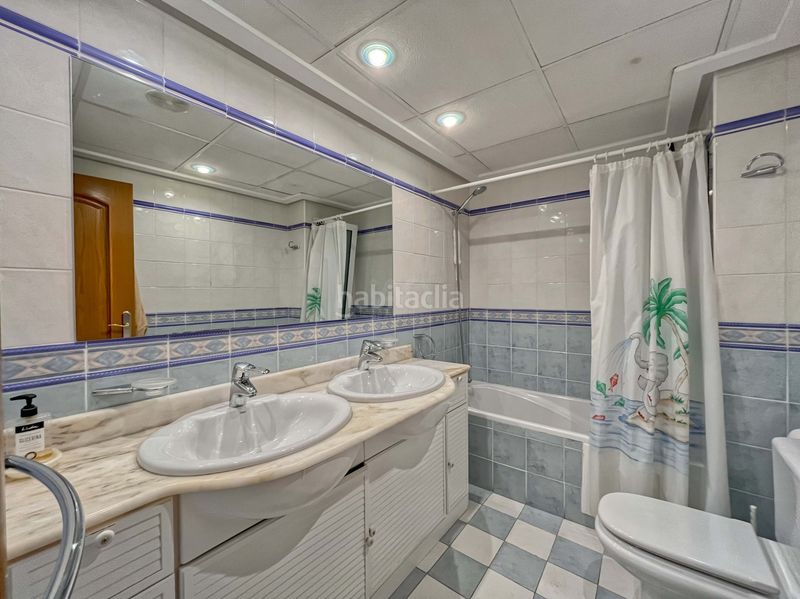 Foto d455340a-2a3d-4e07-940f-b86bb4bb3301. Piso en Plaza Castelar - Mercado Central Elda