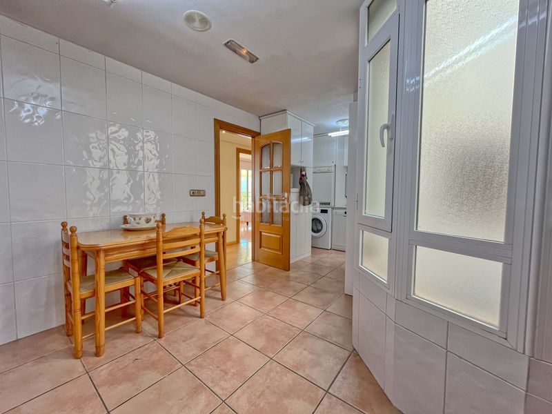 Foto f824551f-828e-4665-9c2c-95ea4be3496e. Piso en Plaza Castelar - Mercado Central Elda