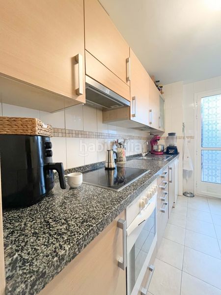 Foto 27328eec-aca2-4318-bec6-e50670727338. Pis amb calefacció aparcament piscina a alegría de la huerta- jardín de Málaga Málaga