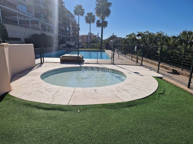 Foto 82aae6a4-36af-40ed-9c71-5da7ff54d331. Pis amb calefacció aparcament piscina a alegría de la huerta- jardín de Málaga Málaga