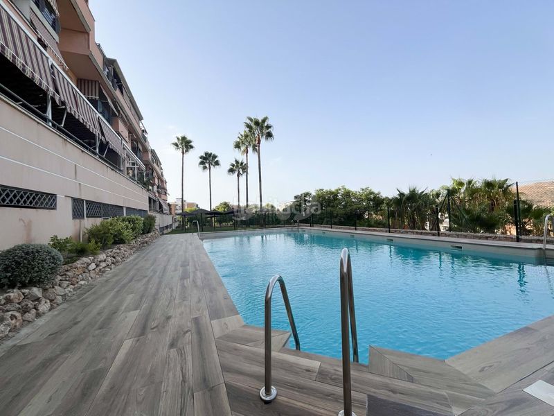 Foto da6879bc-b101-4647-9165-94bdfc6ab90e. Pis amb calefacció aparcament piscina a alegría de la huerta- jardín de Málaga Málaga