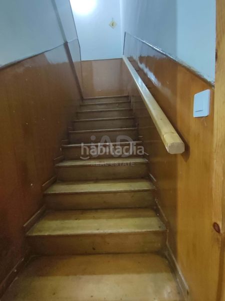 Foto a62dd024-f10f-464e-aa46-e9780d60b3e0. Edifici a Hospital de Órbigo