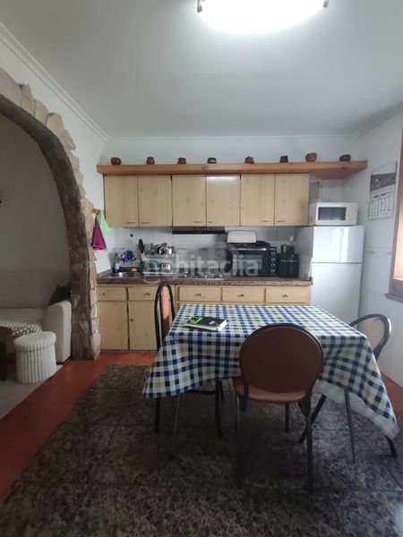 Foto ed0ba739-d68d-47d3-a318-6b9432ec7406. Edifici a Hospital de Órbigo