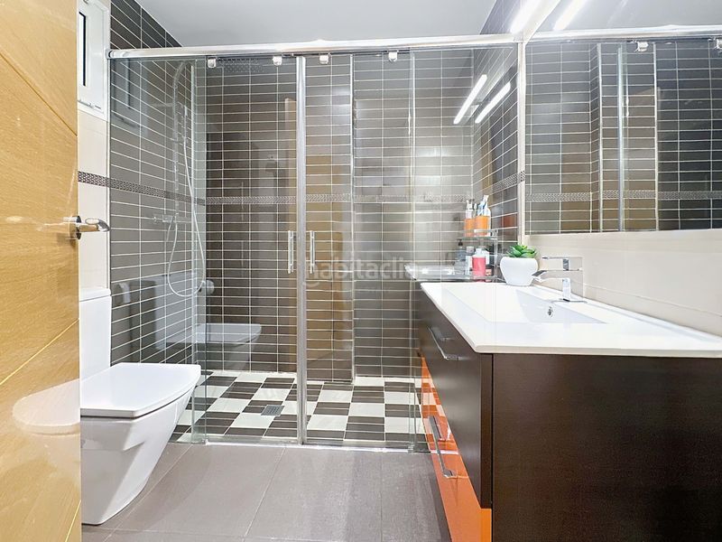 Foto c1c75346-92f2-4d00-b0fb-0a64b87ab026. Dúplex amb calefacció aparcament a Zona Nord Rubí