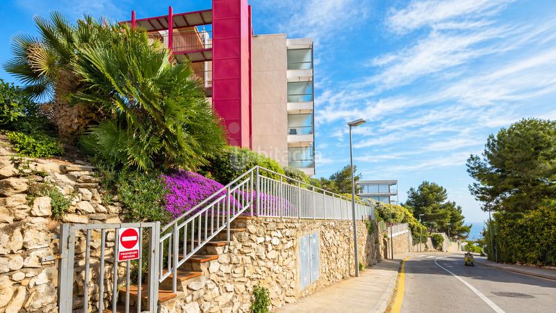 Foto 4a212a8b-4f37-43c4-bb0c-fbfd77856660. Pis amb piscina a pla de maset - cap de Salou Salou