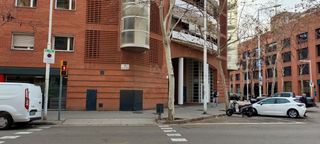 Aparcament cotxe a Carrer de Joan Miró 26