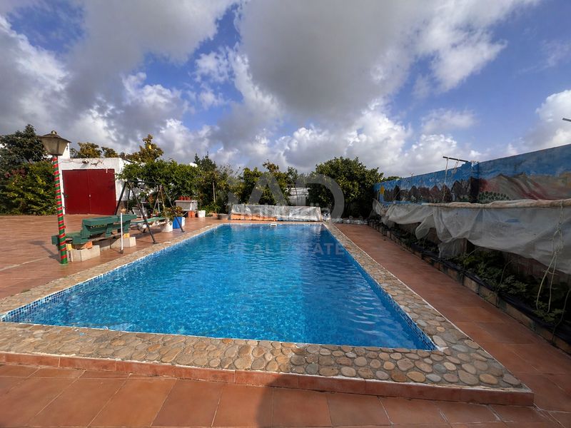 Foto 61d3459b-cfba-42cd-bdd7-e32d2e1d4f0f. Casa amb aparcament piscina a Barbate Barbate