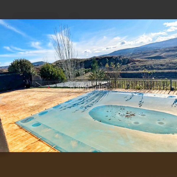 Foto a3864fd5-8c79-4bbb-863c-1b6296e25f9c. Casa amb calefacció aparcament piscina a Huércanos