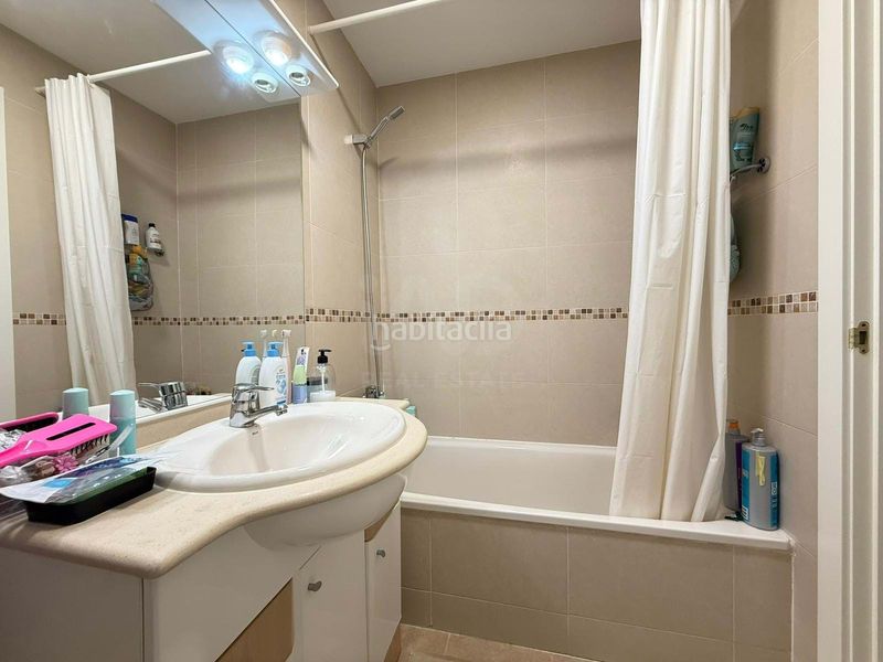 Foto 643665af-f88c-4bb1-80f1-ed9a64ecd2aa. Pis amb piscina a San Jorge