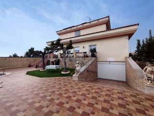 Chalet en San Rafael del Río