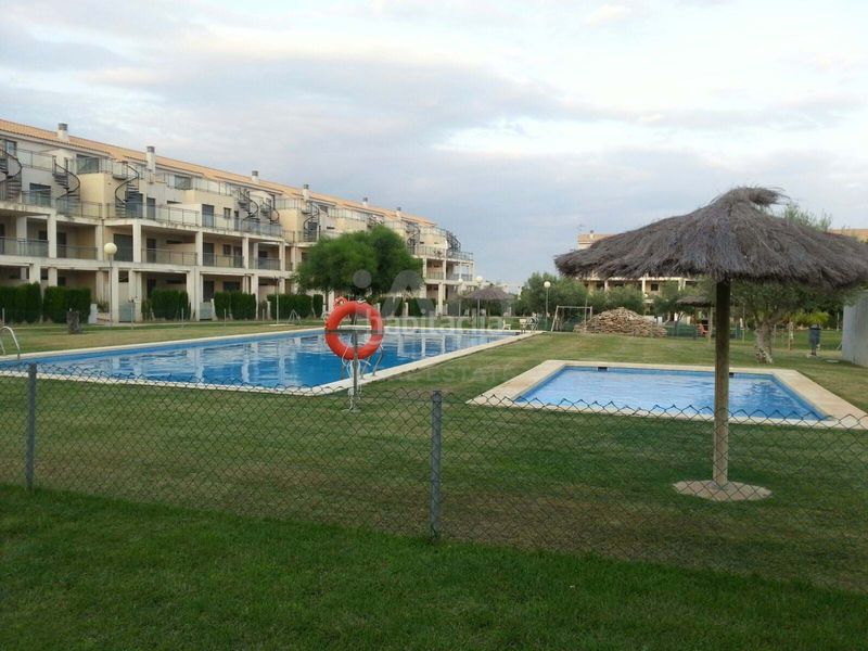 Foto f4e74e01-3f8f-4350-a579-bb019e68046e. Pis amb piscina a San Jorge
