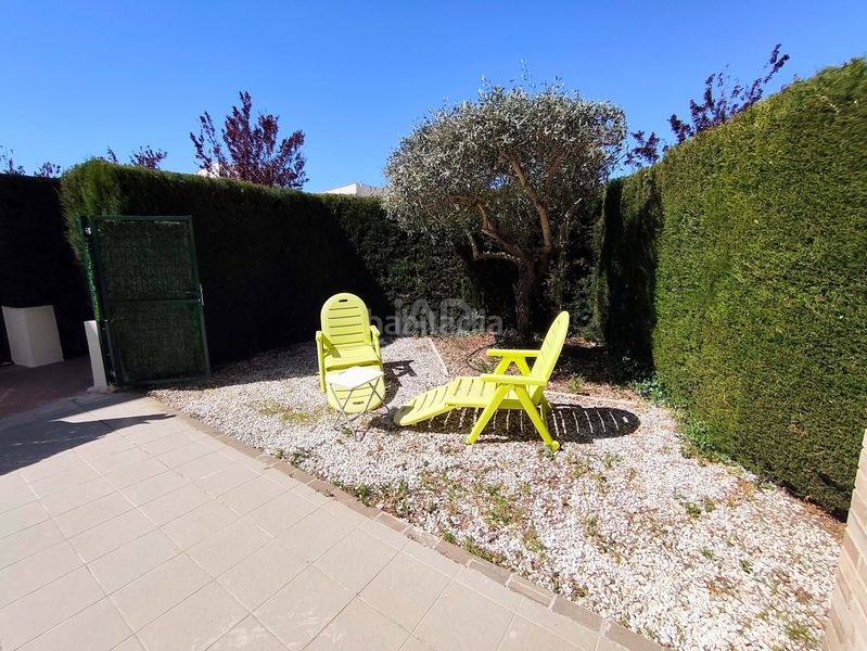 Foto 8196ca50-f6d8-4fd1-a3bc-eab06513dcc9. Pis amb piscina a San Jorge