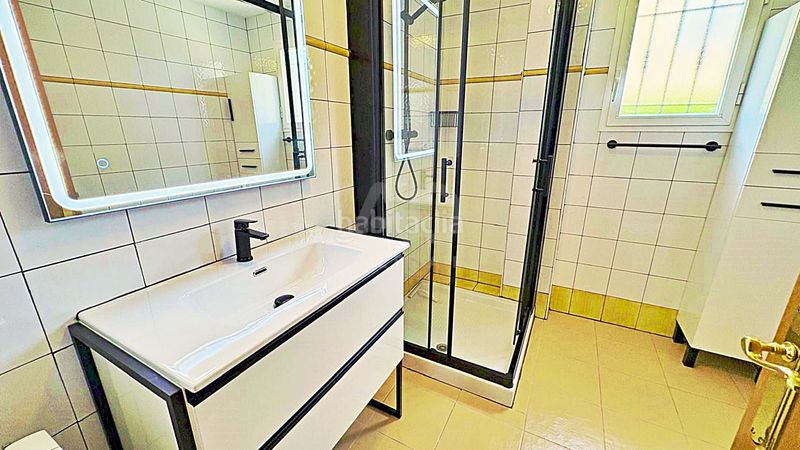 Foto 2e93b4fb-787f-4ff4-baf2-0b7c576b6edf. Xalet amb calefacció aparcament piscina a Bonalba-Cotoveta Mutxamel