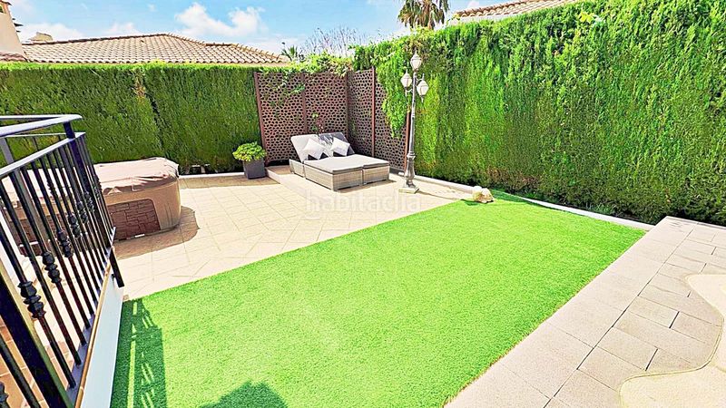 Foto 648f00f1-0387-4024-bdc8-807d8413a388. Xalet amb calefacció aparcament piscina a Bonalba-Cotoveta Mutxamel