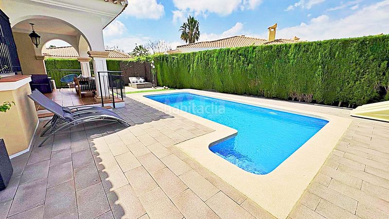 Foto 922b06f8-c258-4c16-9847-0d5bc8f2bb54. Xalet amb calefacció aparcament piscina a Bonalba-Cotoveta Mutxamel