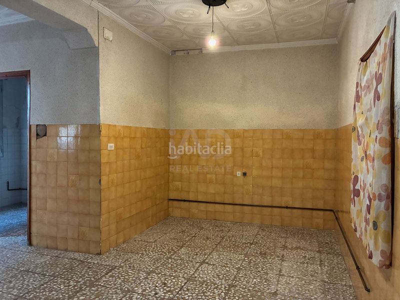 Foto 170dff17-1023-4d22-a6e0-64e77ae51927. Edifici a Cox