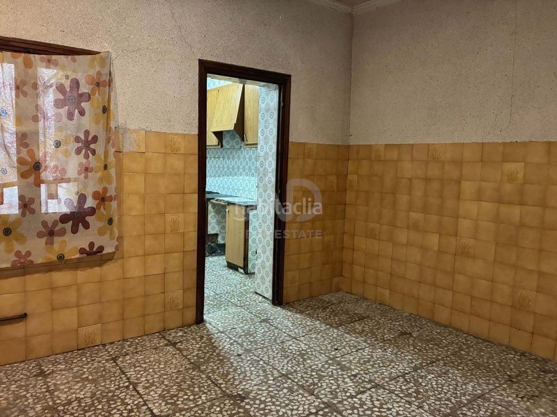 Foto 46d6c9ba-19fc-4a16-955a-b7c254dc1b36. Edifici a Cox