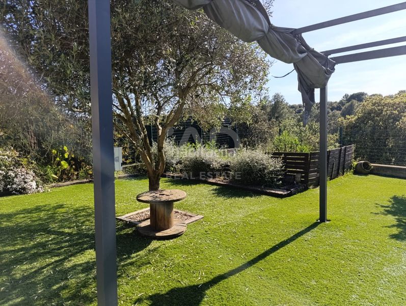 Foto 2649b95b-57e2-466a-9f11-5a85dfe62d7f. Casa amb calefacció aparcament piscina a Caldes de Montbui