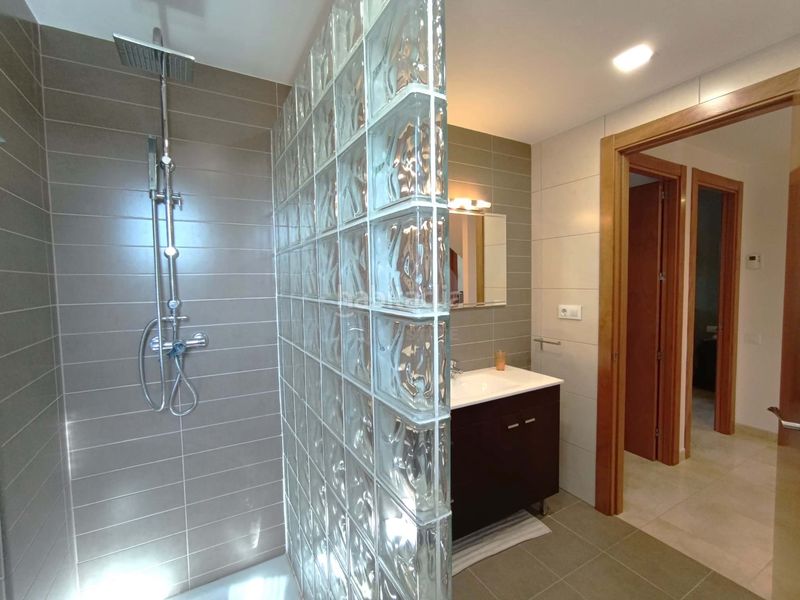 Foto c089f770-c86d-44dd-99cb-81de2128e447. Casa amb calefacció aparcament piscina a Caldes de Montbui