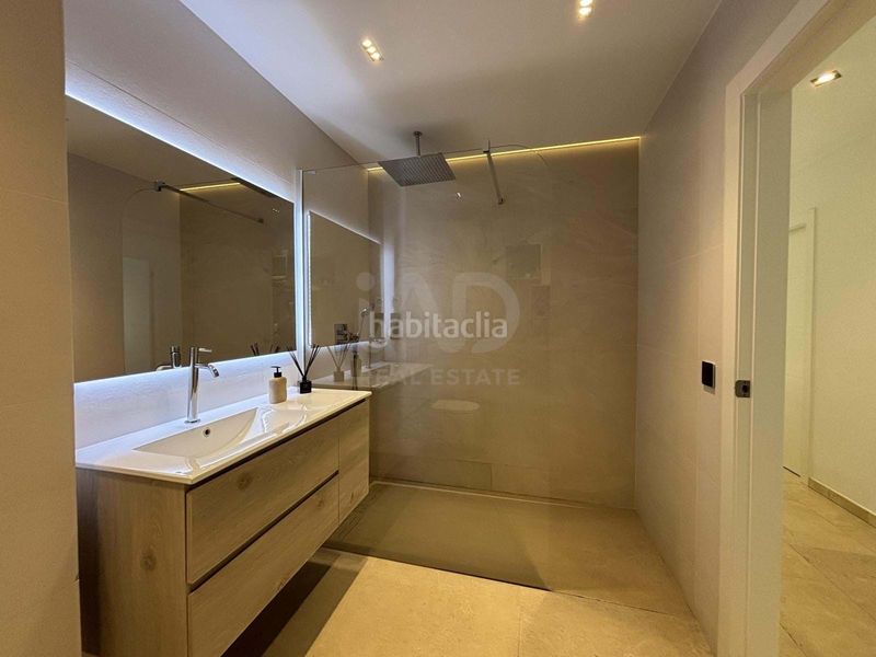 Foto b858ad49-4758-4e6b-9400-50a5639a65d1. Casa amb aparcament piscina a Calella