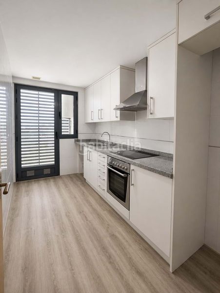 Foto 3b28c49e-2aa3-4d09-aba3-df4fc25bdad4. Pis amb piscina a San Jorge