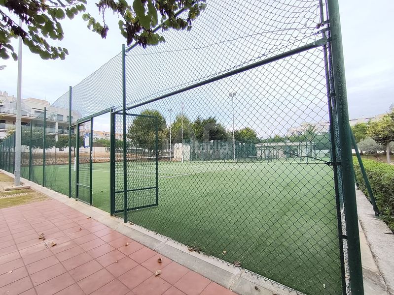 Foto 42bde647-5072-4f15-8a38-24adb8b2a1b7. Pis amb piscina a San Jorge