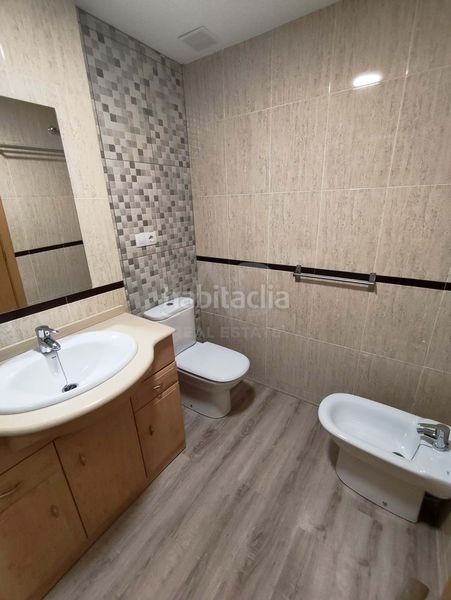 Foto 5853f7b3-d3f7-4325-b0fe-ea9c83675fc1. Pis amb piscina a San Jorge