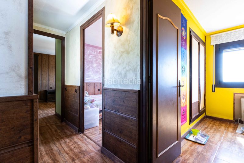 Foto 7402d173-0eaa-4c10-bb80-6aba9c3f8ac9. Casa amb calefacció aparcament a Roca del Vallès (La)