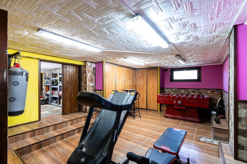 Foto 9afcddc4-3088-4adf-aa67-6fdc5c1d7104. Casa amb calefacció aparcament a Roca del Vallès (La)