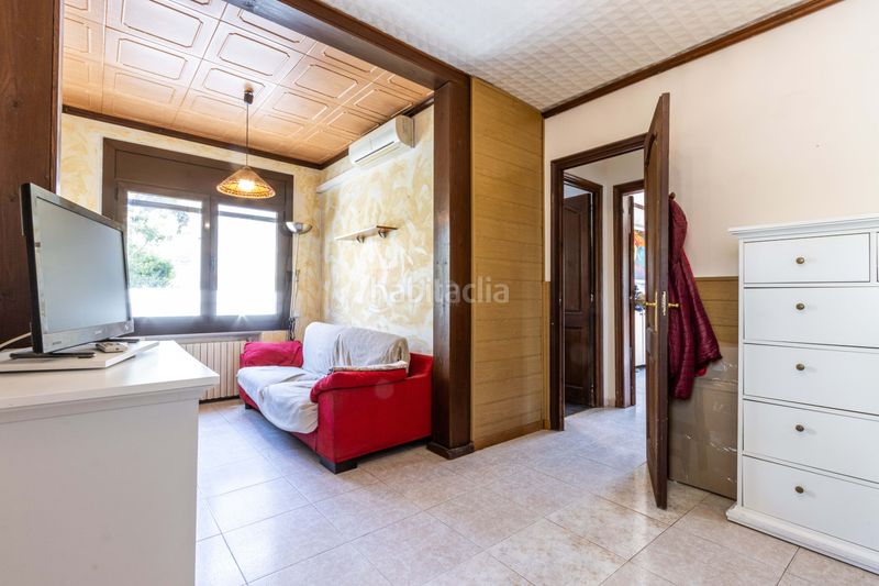 Foto ff1ae355-5722-468d-b47e-ec9dca39a729. Casa amb calefacció aparcament a Roca del Vallès (La)