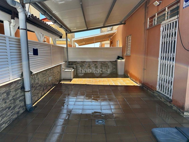 Foto 4a67d833-13cf-44e0-9c20-9568e43e33d9. Casa amb aparcament piscina a Playa Burriana