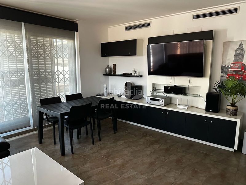 Foto a9a9c176-9bc0-477e-89e1-fb2c9d143ff4. Casa amb aparcament piscina a Playa Burriana