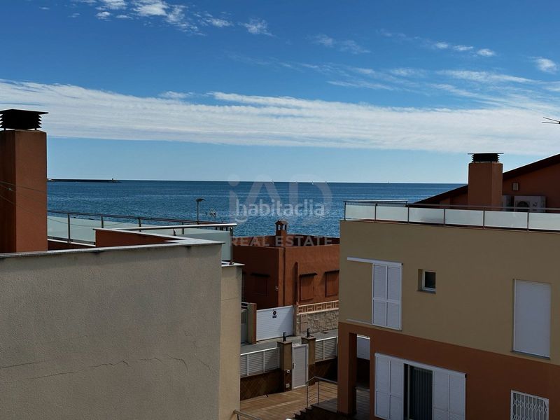 Foto c431214c-92f9-4585-bd74-3b8f80c3c7c9. Casa amb aparcament piscina a Playa Burriana