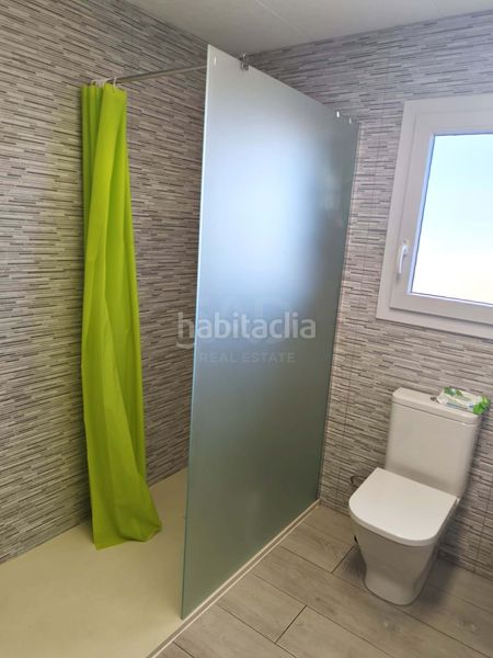 Foto 5c225036-09c1-4bd0-8282-2b8339fbff80. Casa amb calefacció aparcament piscina a Nou Vendrell Vendrell (El)