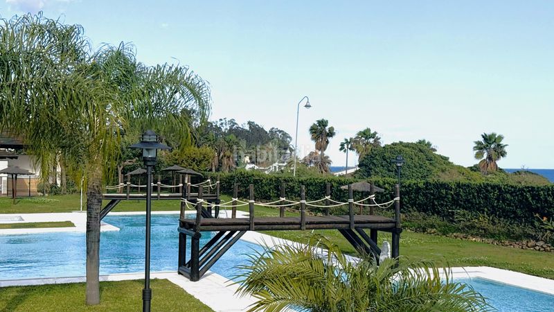 Foto 2a0f1827-0701-4cd0-94b4-1ff41558e567. Pis amb aparcament piscina a Zona de Punta Plata Estepona