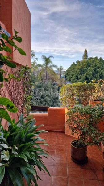 Foto 3a8cc682-9c5f-4d26-8050-b1f642b71adc. Pis amb aparcament piscina a Zona de Punta Plata Estepona