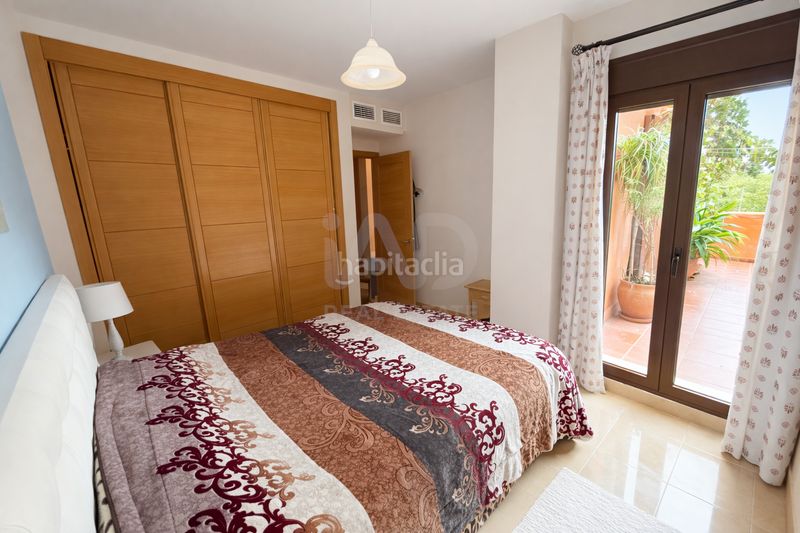 Foto 51ba743e-841c-4ce1-8a1d-7c2e28e7fe94. Pis amb aparcament piscina a Zona de Punta Plata Estepona