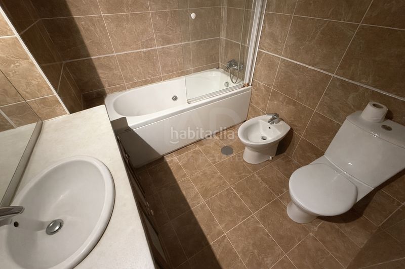 Foto 5c253d55-0e25-43d0-bdbe-094d0fe4d0b9. Pis amb aparcament piscina a Zona de Punta Plata Estepona