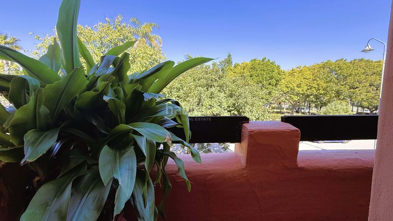 Foto 660a46bf-96b7-404a-81e2-81bb25e2f678. Pis amb aparcament piscina a Zona de Punta Plata Estepona