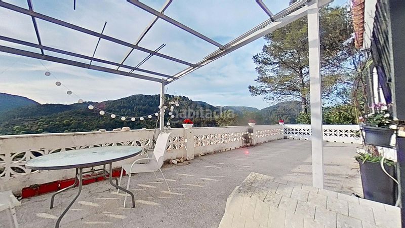 Foto 19e9e54d-352f-4fec-9265-eac1e6a4b0a7. Casa amb calefacció piscina a Eslida